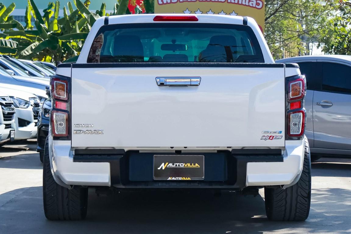 Isuzu Dmax Cab4 1.9 L DA Hilander M/T 2022 *LK0585*